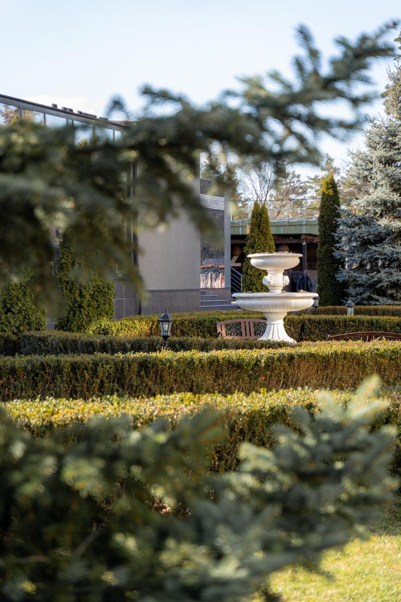 Koncha Zaspa Park Kozyn Exteriér fotografie