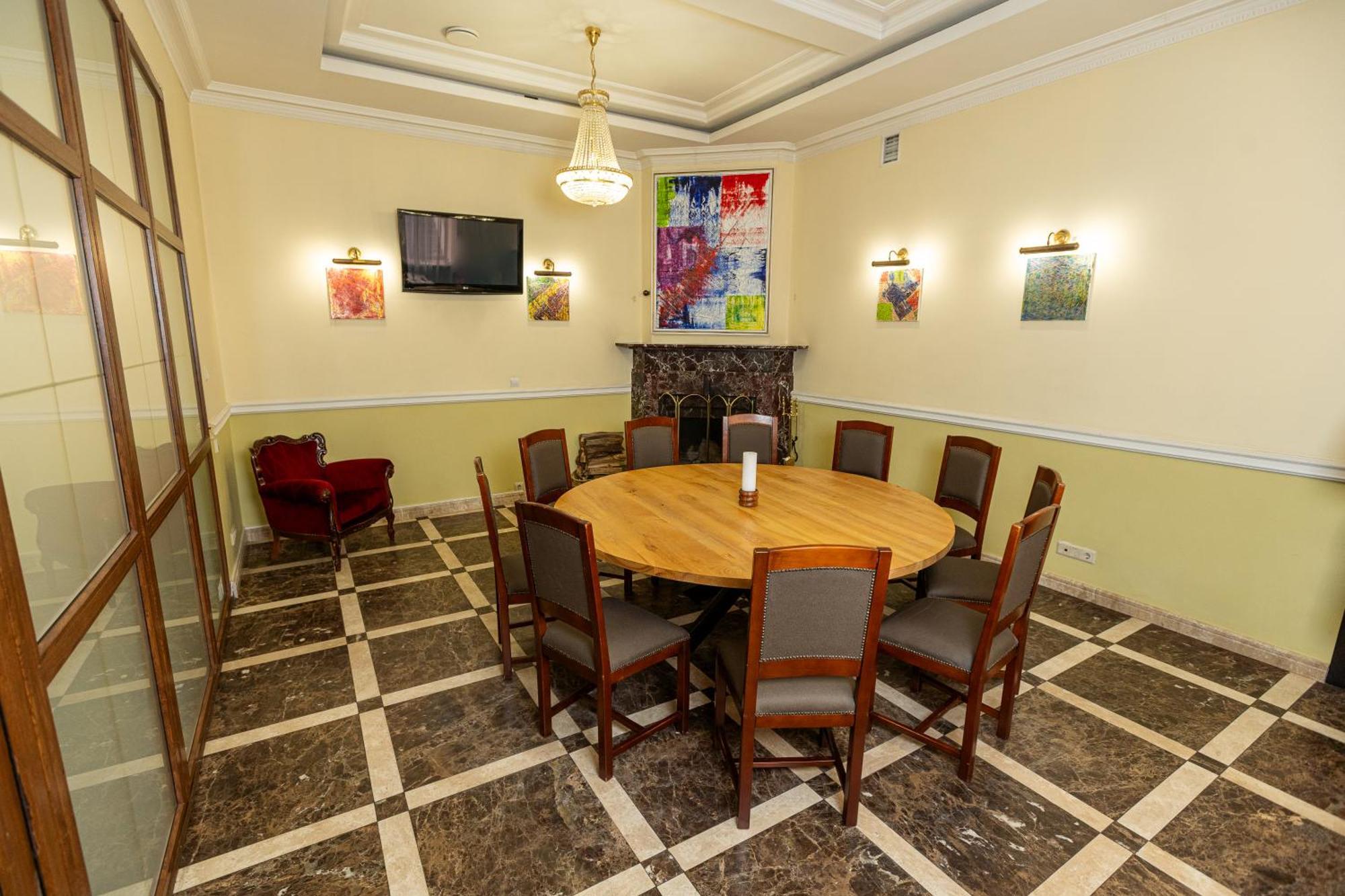 Koncha Zaspa Park Kozyn Exteriér fotografie