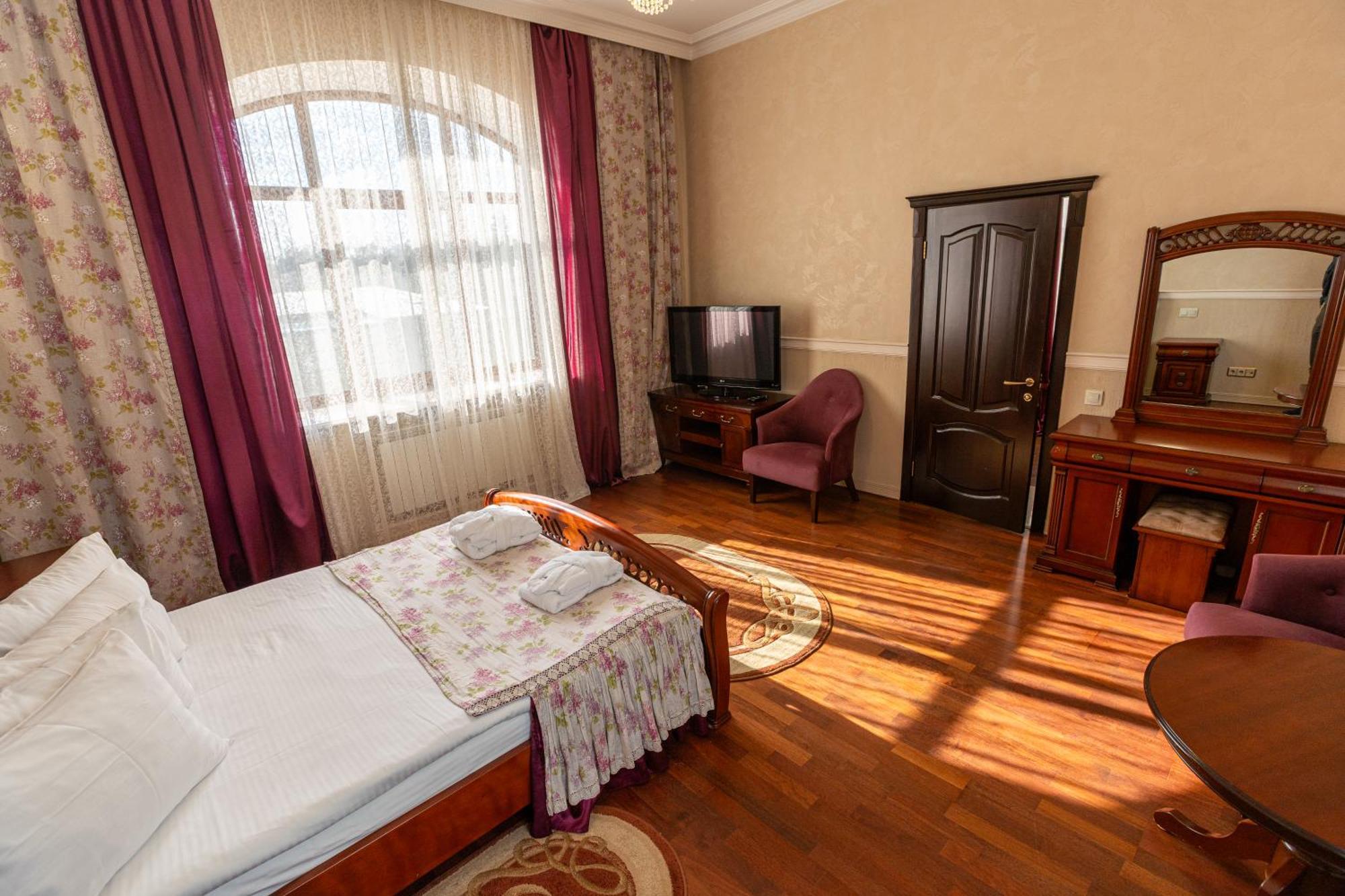 Koncha Zaspa Park Kozyn Exteriér fotografie
